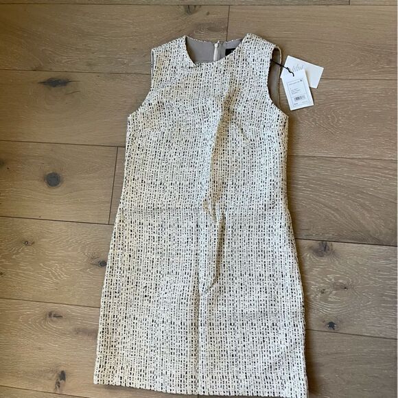 Theory
Easy Shift Dress - Picture 5 of 11